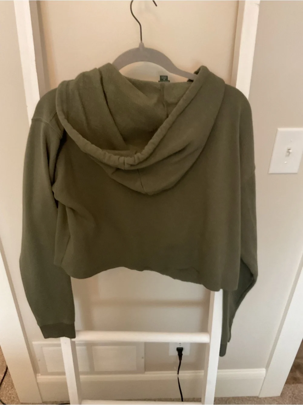 wild fable Olive Green Cropped Hoodie with Drawstring - Picture 3 of 4